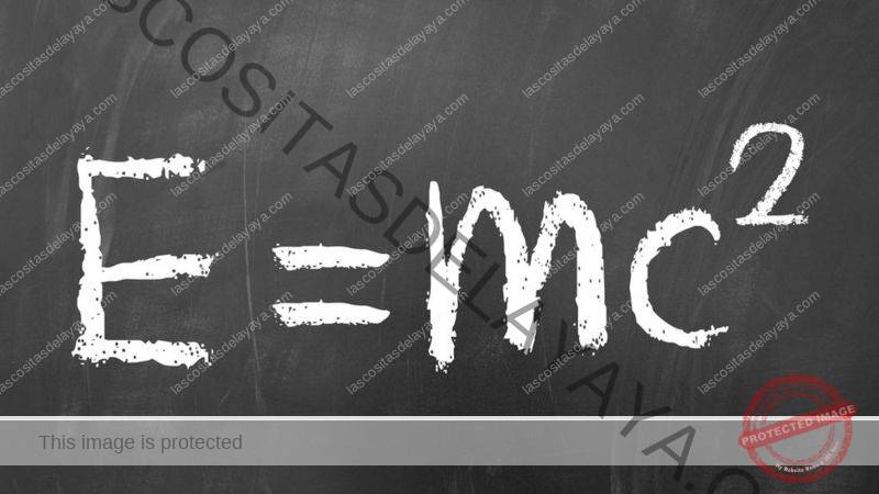 E = mc ^ 2 , La Teoría de la relatividad